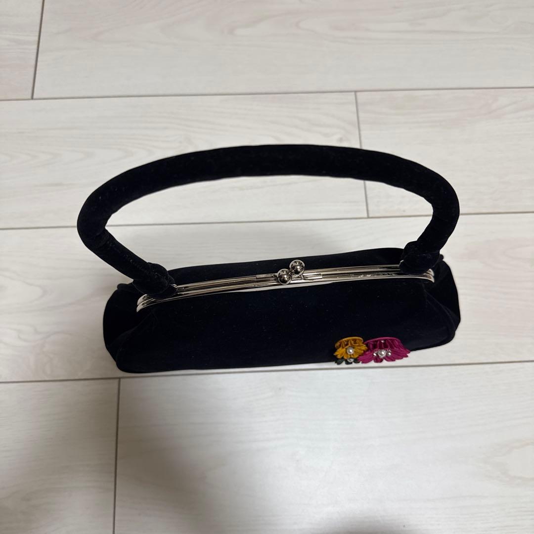 【タイルセール！！】黒の草履と花柄バッグのセット