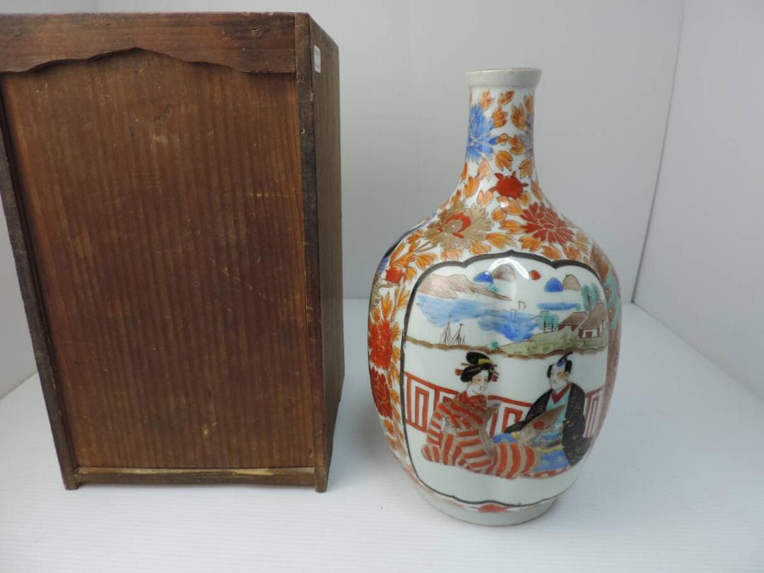 肥蝶山信甫製　色絵徳利　田代紋左衛門　幕末～明治