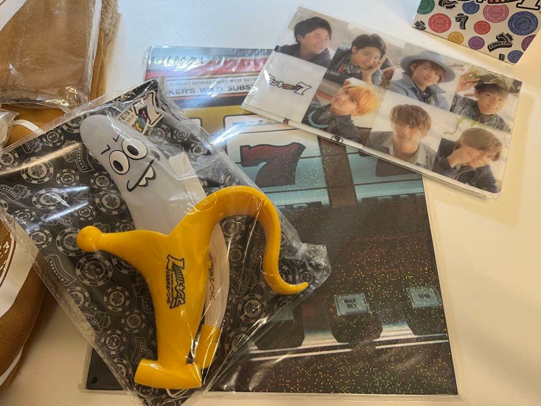 ジャニーズWESTまとめ売り〜DVD、CD、コンサートグッズ