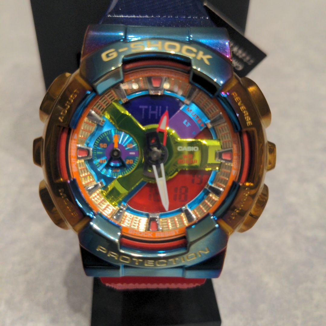【未使用】ジーショックGM-110RB-2AJF レインボー