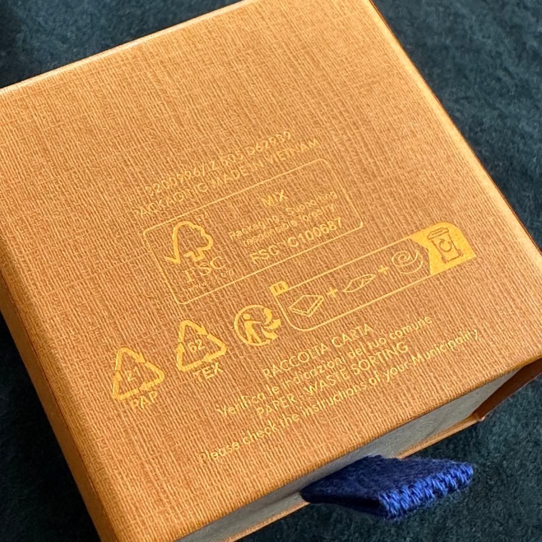 ルイヴィトン ブックルドレイユ パンダンギャンブル ピアス 元箱