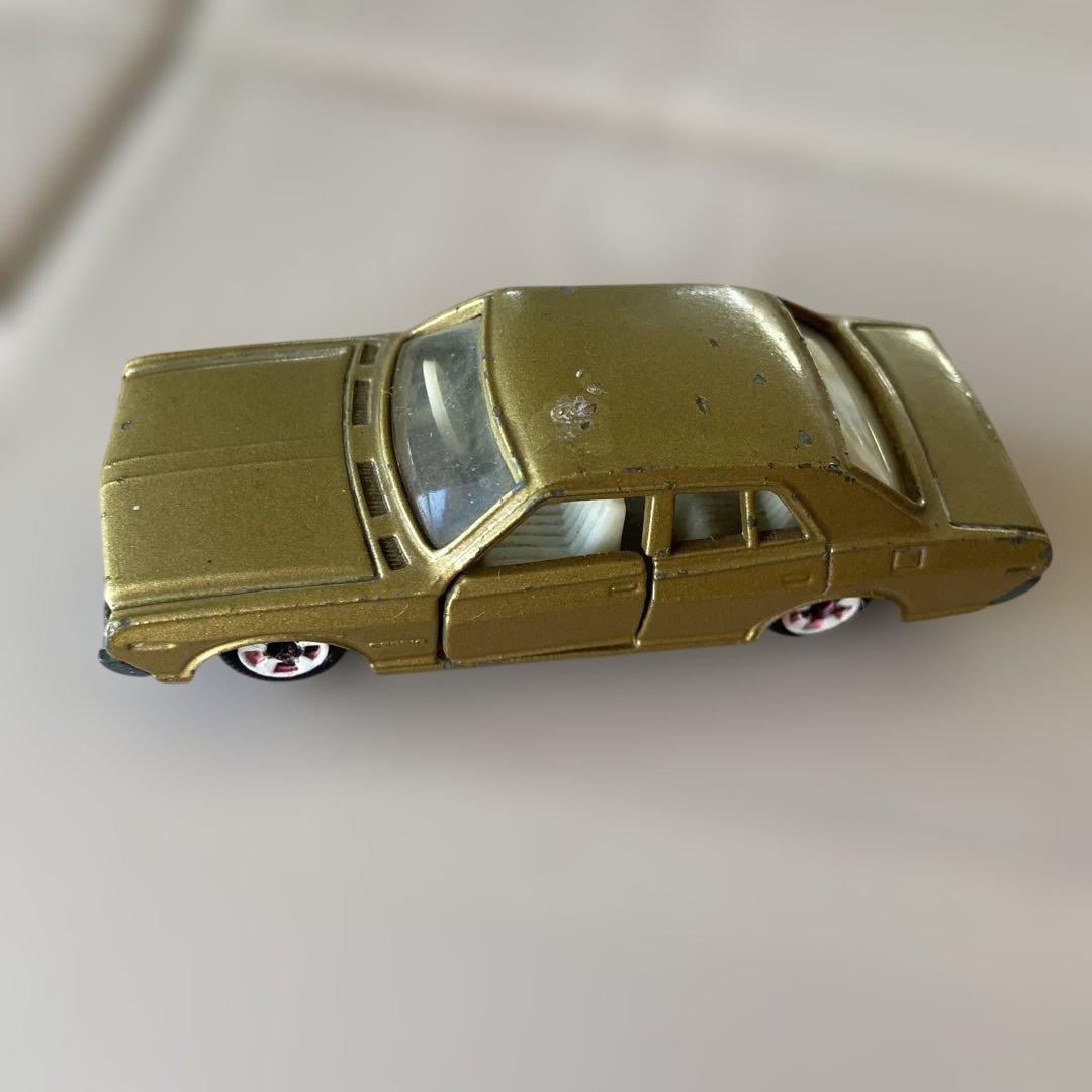 トミカ　香港トミカ　日産セドリック　香港製　No33