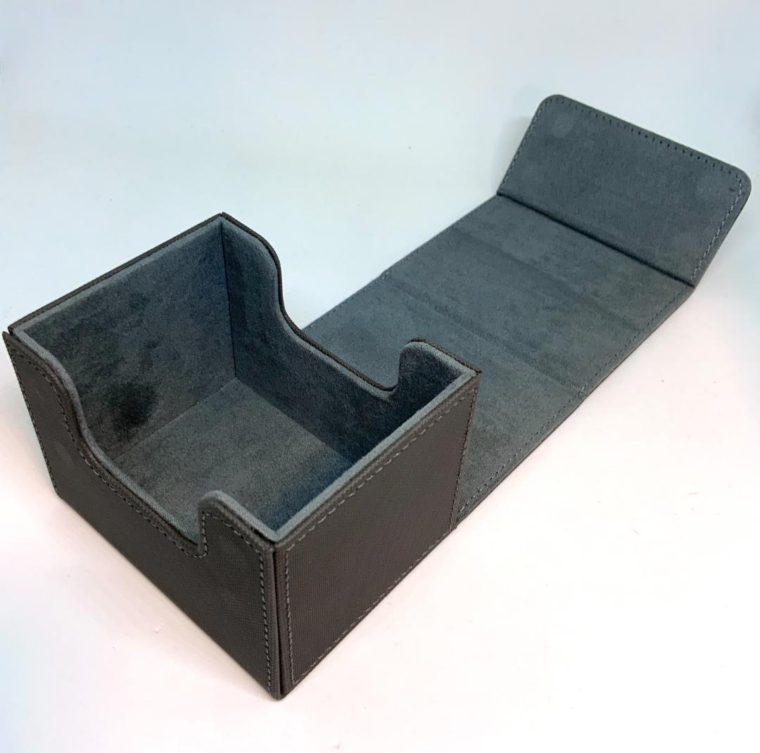 訳アリ　デッキケース　8個セット　レザー調 マグネット カードケース