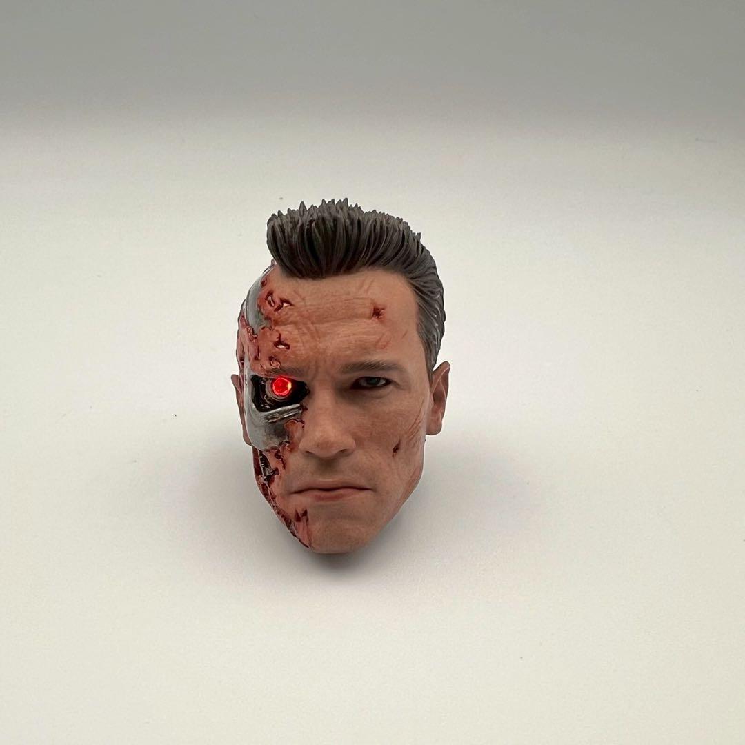 ホットトイズ　ver2.0 ターミネーター　1/6　　検　ヘッドライトアップ