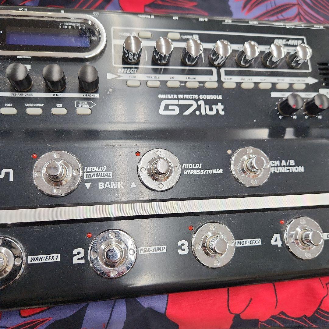ギターエフェクトコンソールG7.1ut、エクスプレッションペダル ZOOM