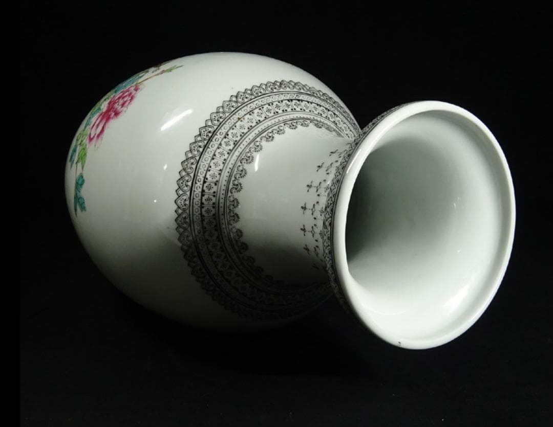 中国古玩 景徳鎮製 孔雀漢詩文大花瓶 高約36cm 時代物 粉彩 c100902