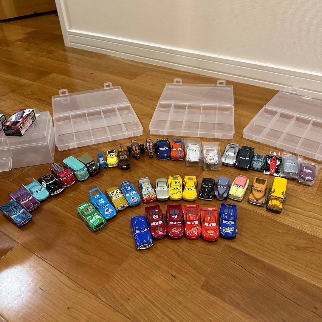 カーズ　トミカ