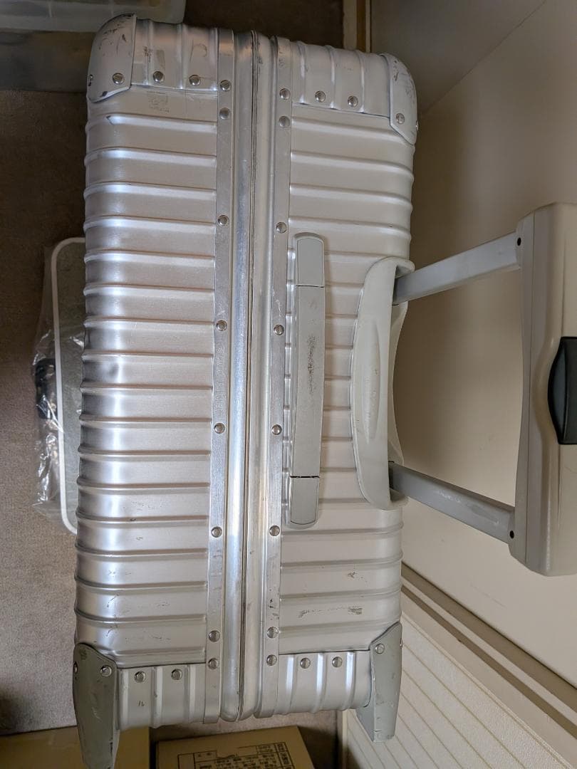 RIMOWA リモワ　ドイツ製　アルミニウム製大型スーツケース　キャリーケース