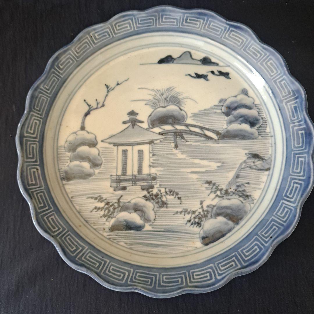 「輪花(りんか)皿のリズム」 古伊万里染付皿(直径20cm) 骨董アンティーク