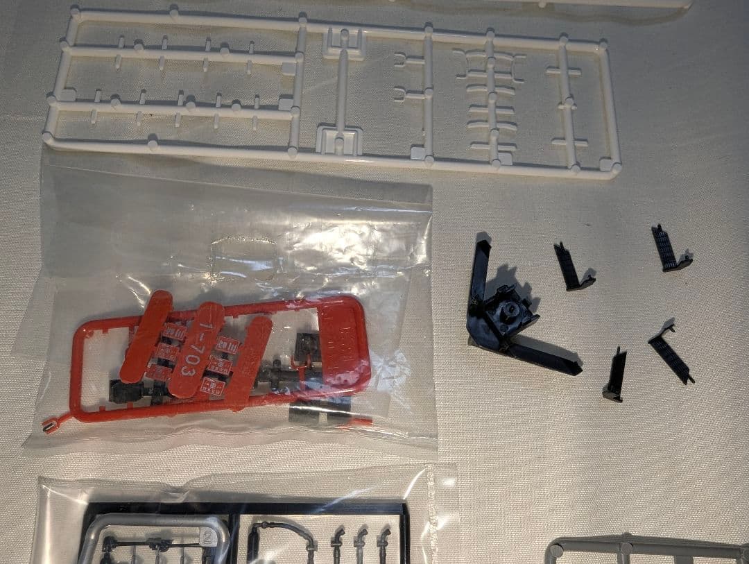 KATO　DE10　HO　【1-703】　パーツ、インレタ取付済み残りあり　②