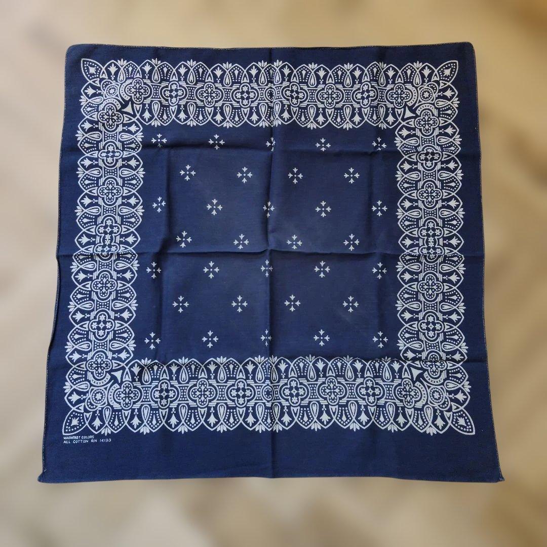 アイアンクロス柄　ヴィンテージバンダナ