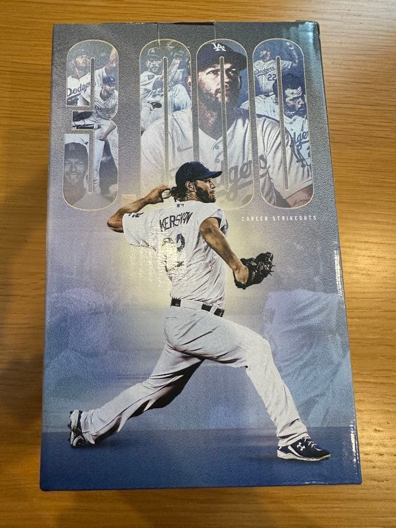 KERSHAWフィギュア