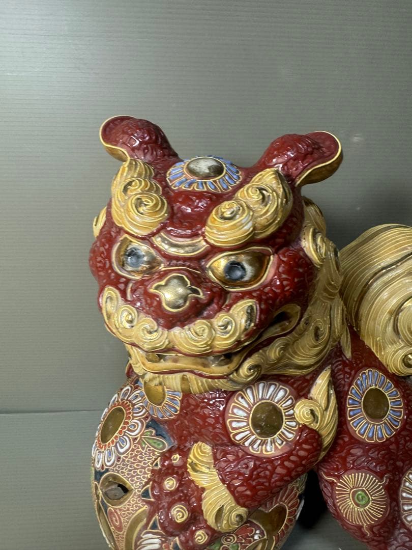 2576 九谷焼 玉乗り獅子 狛犬 シーサー 置物 開運 魔除け 縁起物 骨董品