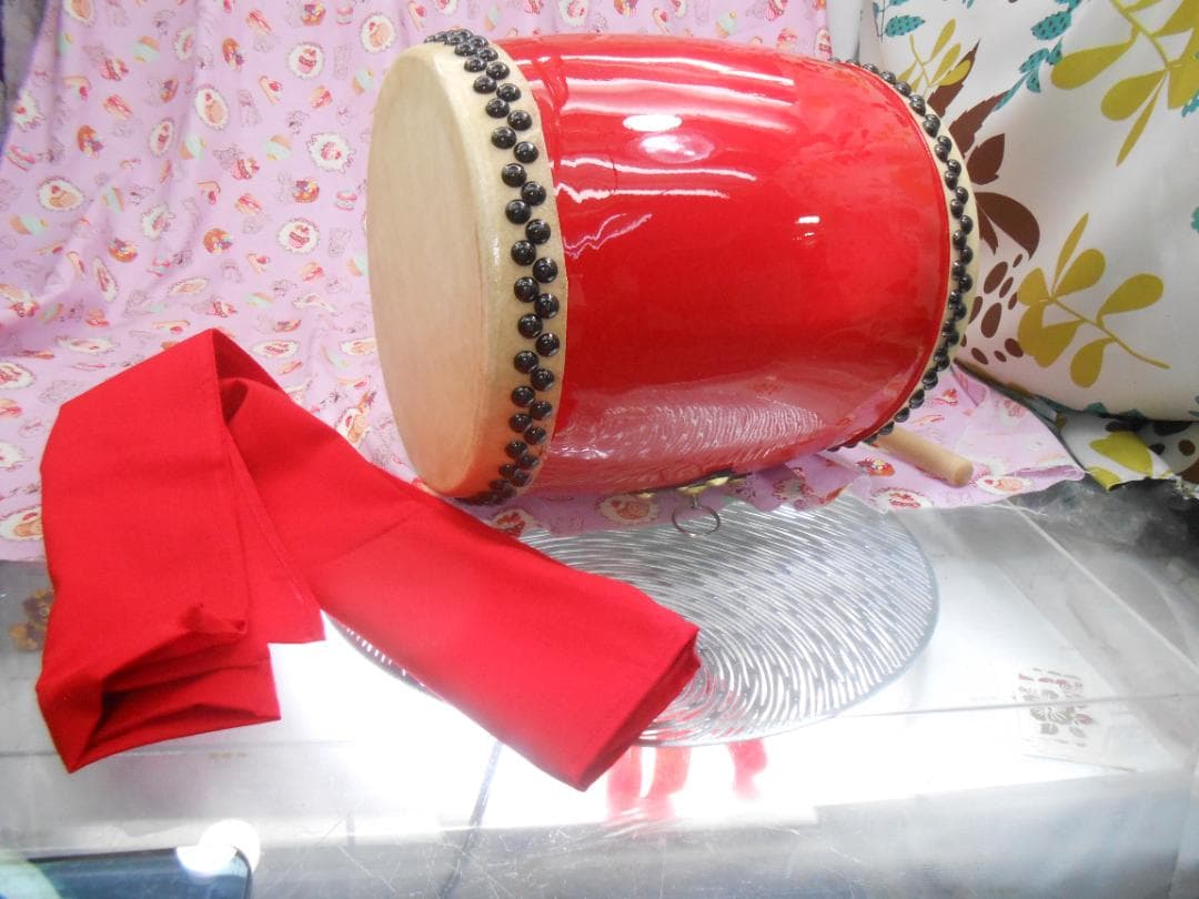 新品未使用(送料無料)13.980円　エイサー小太鼓24cm 3mのサージ付き