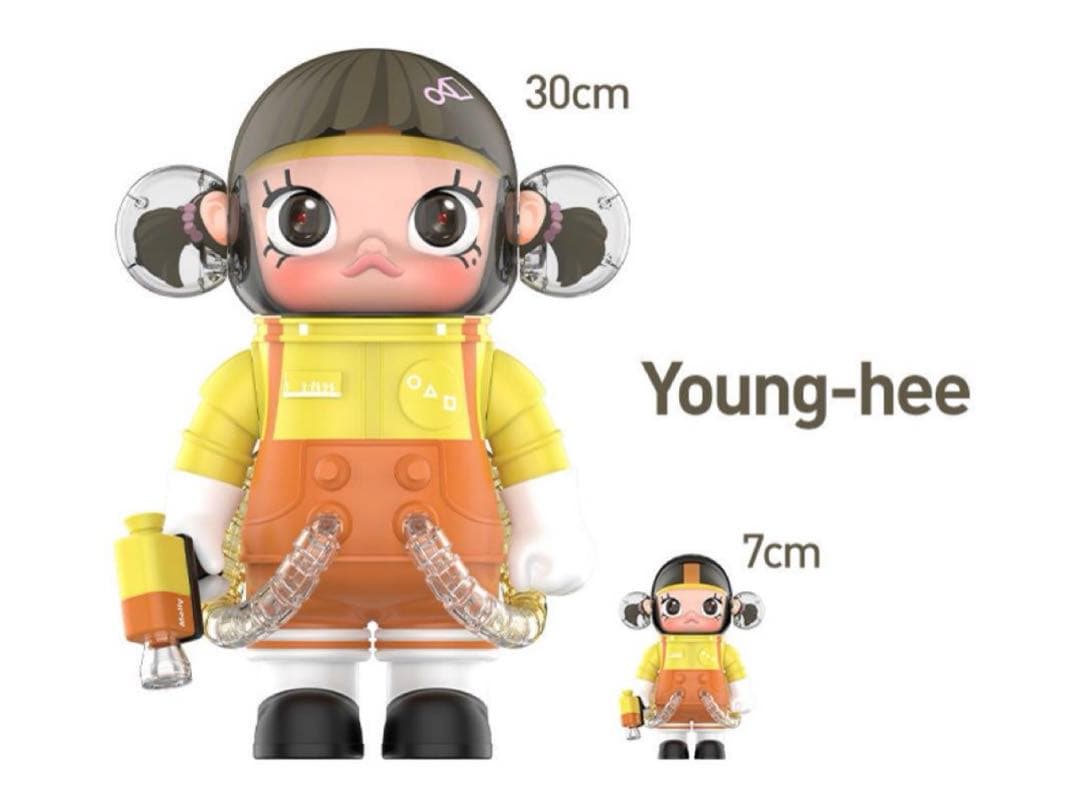 特撮 MEGA SPACE MOLLY 400%+100% Squid Game