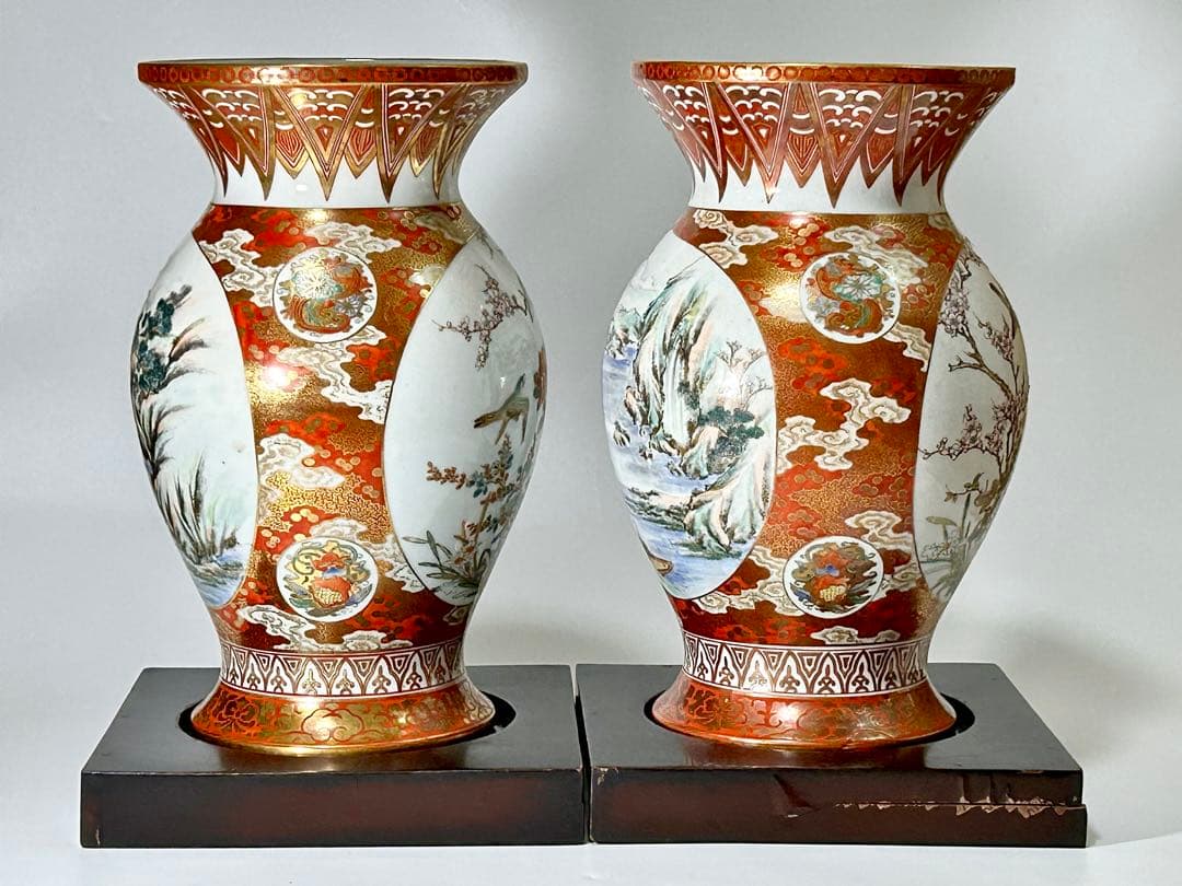 明治九谷 松本佐平 松雲堂 赤絵金彩梅鶯文虎渓三笑図花瓶一対 九谷焼 九谷