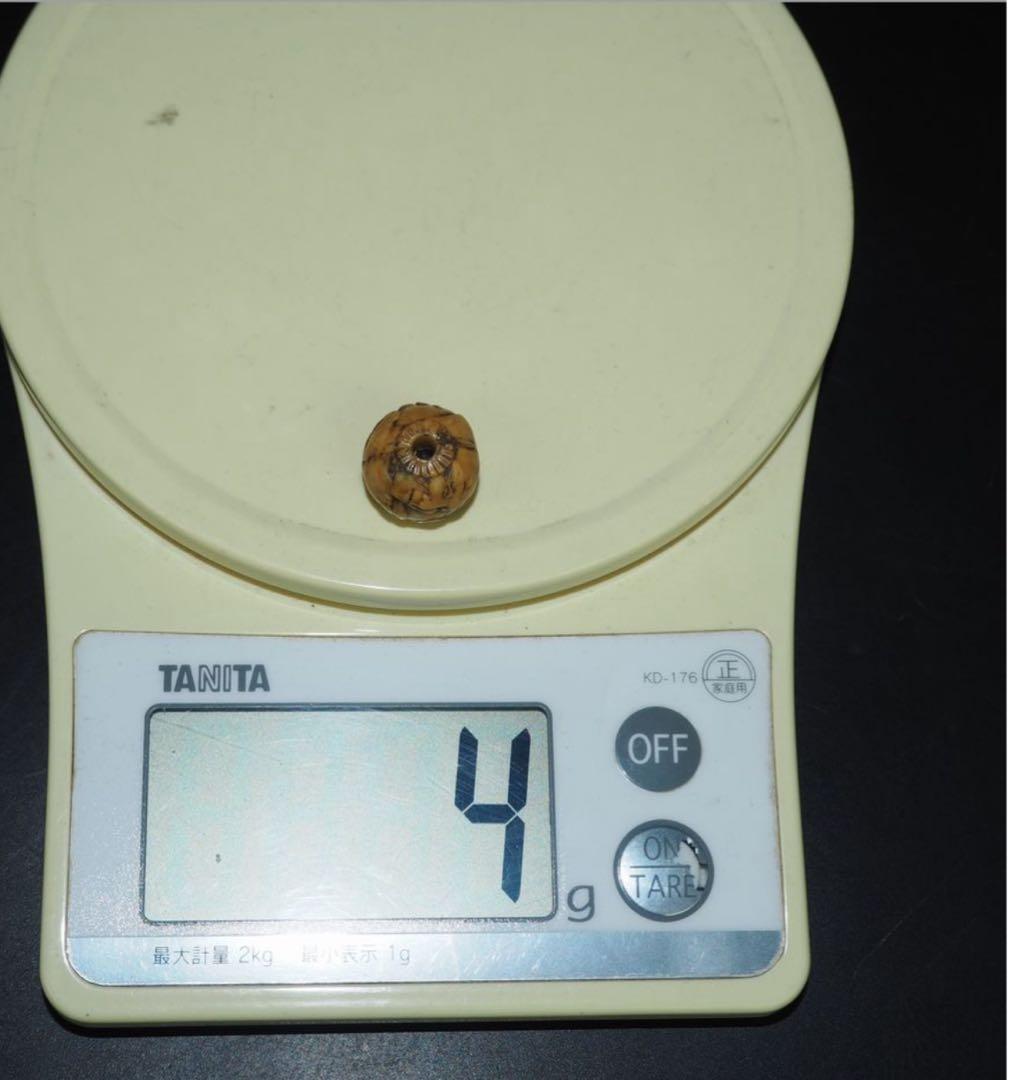 送料無料　江戸時代　鬼面細密彫　緒締玉　　径1.8cm 重4g検/提げ物緒締玉根