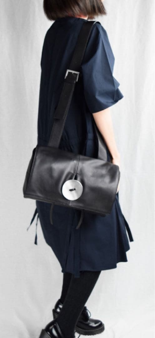 カワカワ kawakawa ボタンバック　L