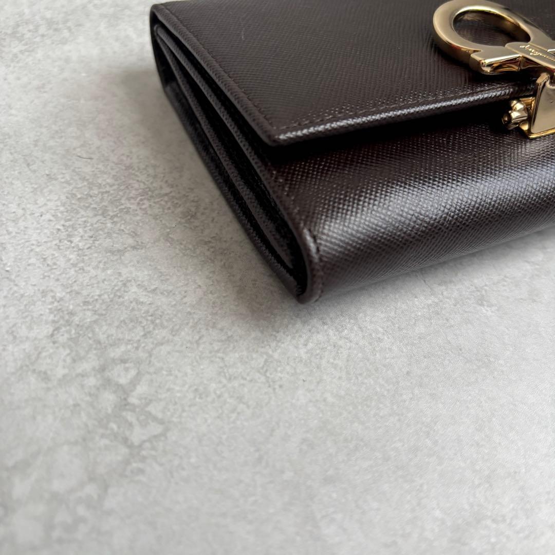 お値下げ済み【未使用級】Salvatore Ferragamo 三つ折り財布