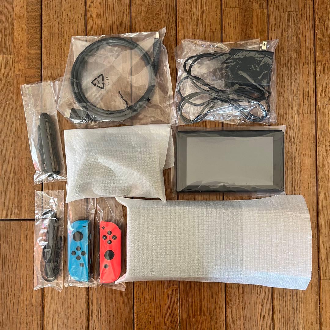 22年7月購入　Nintendo Switch 本体