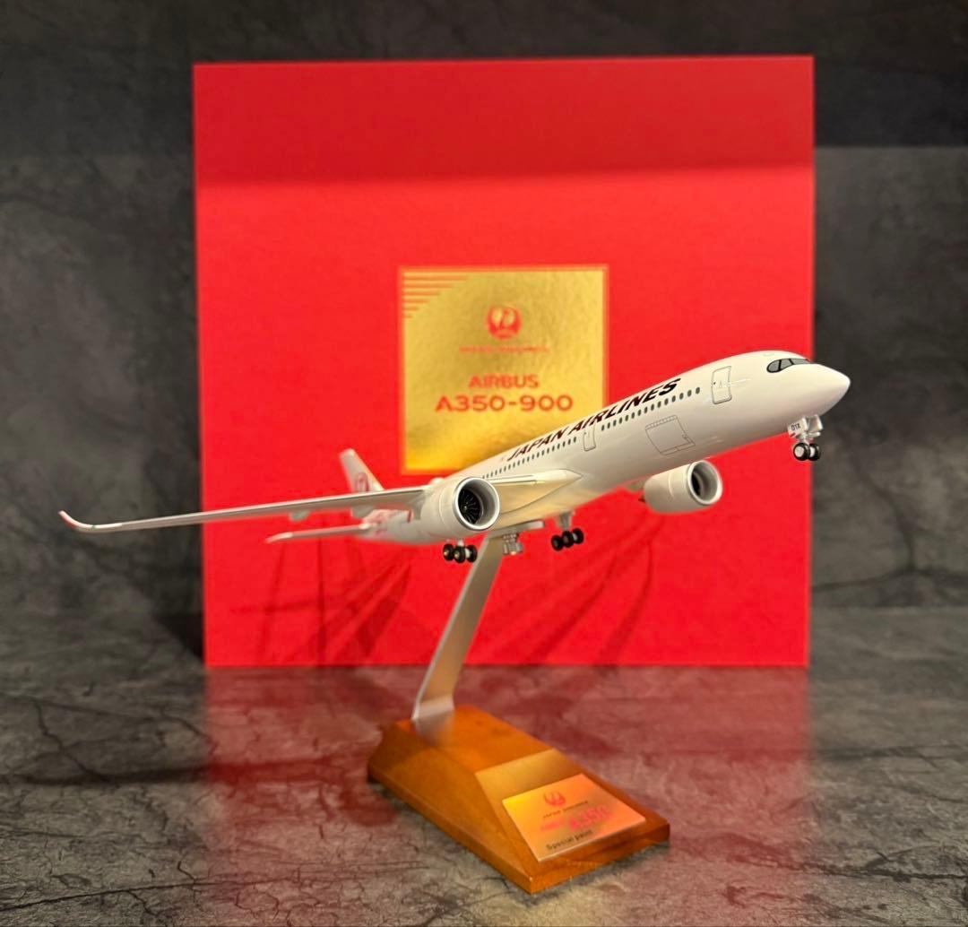 JAL A350-900 初号機 特別塗装 1000台限定