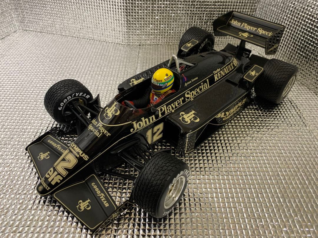 【BIGサイズ！F1 ロータスルノー97T アイルトンセナ　1/12】