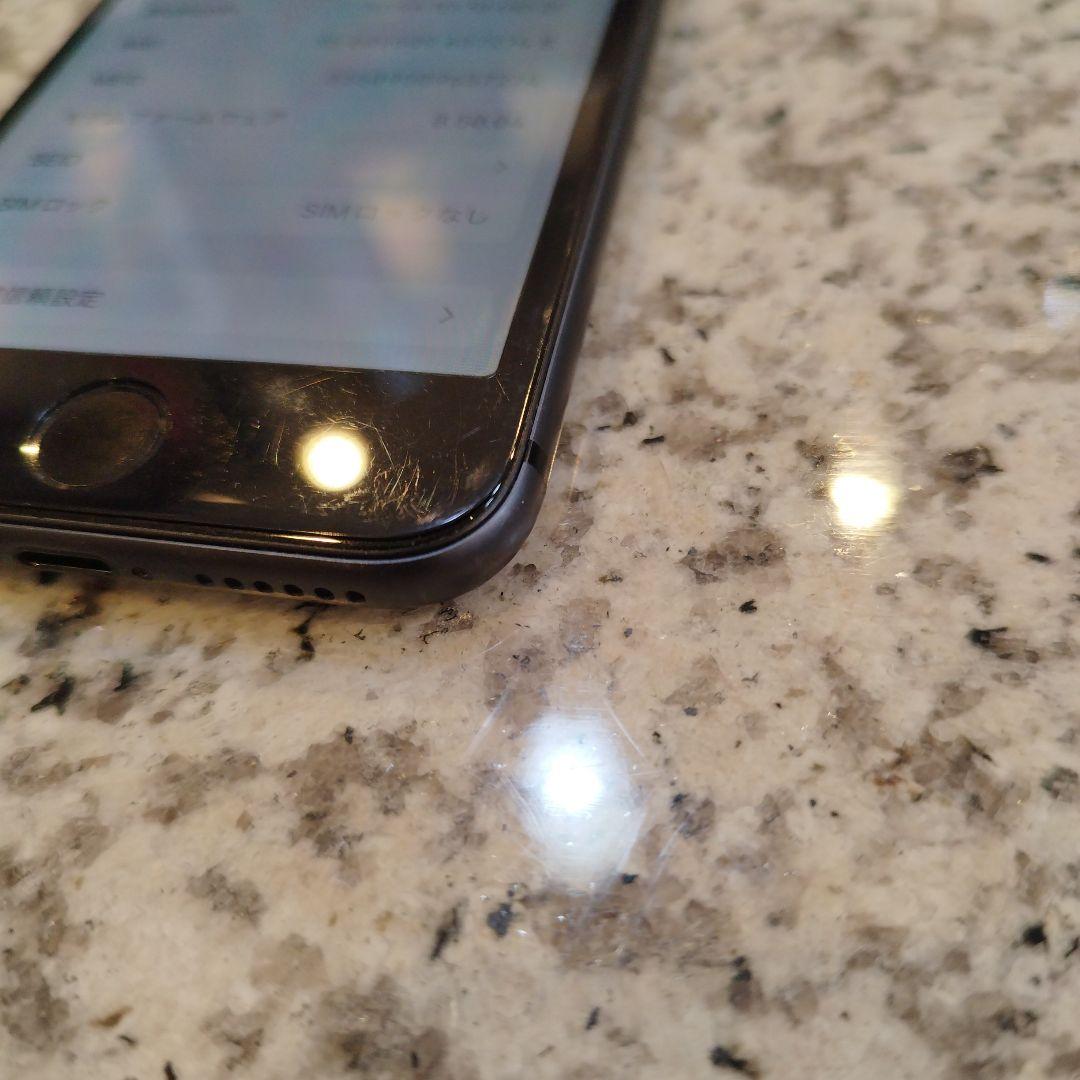 Apple iPhone 8 スペースグレー 本体　美品　SIMフリー