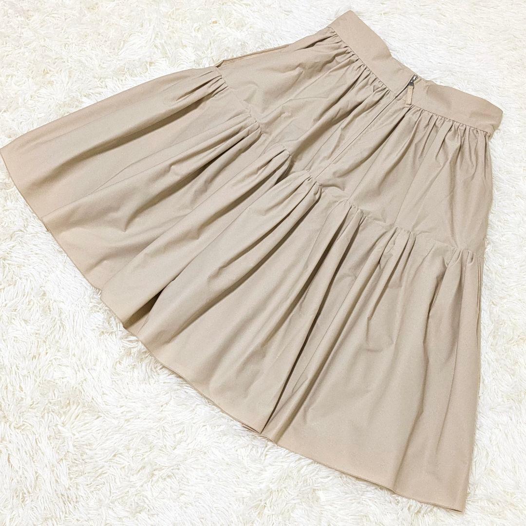 美品✨フォクシーニューヨーク　ティアードスカート　フレア　ベージュ　３８