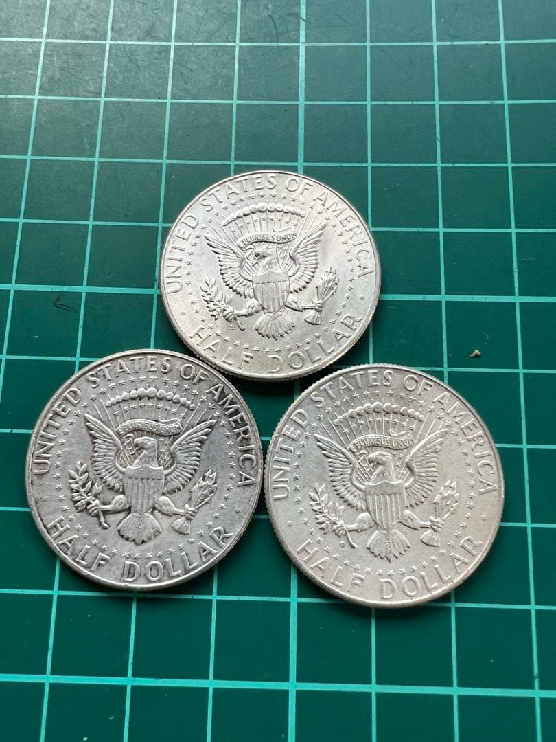外国銀貨　アメリカ50C銀貨　1964年　3枚まとめロット