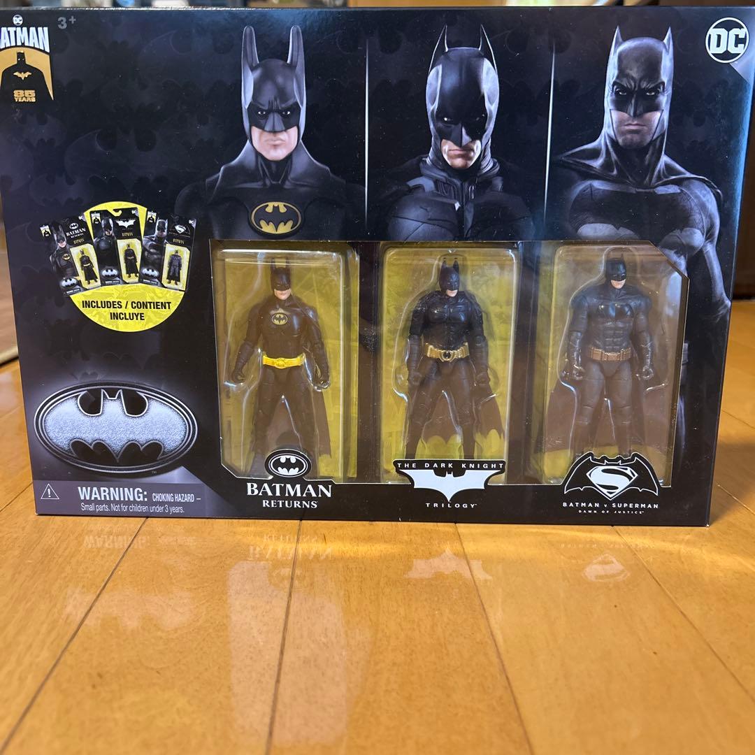 バットマン85周年記念3体ベーシックフィギュアセット　海外限定