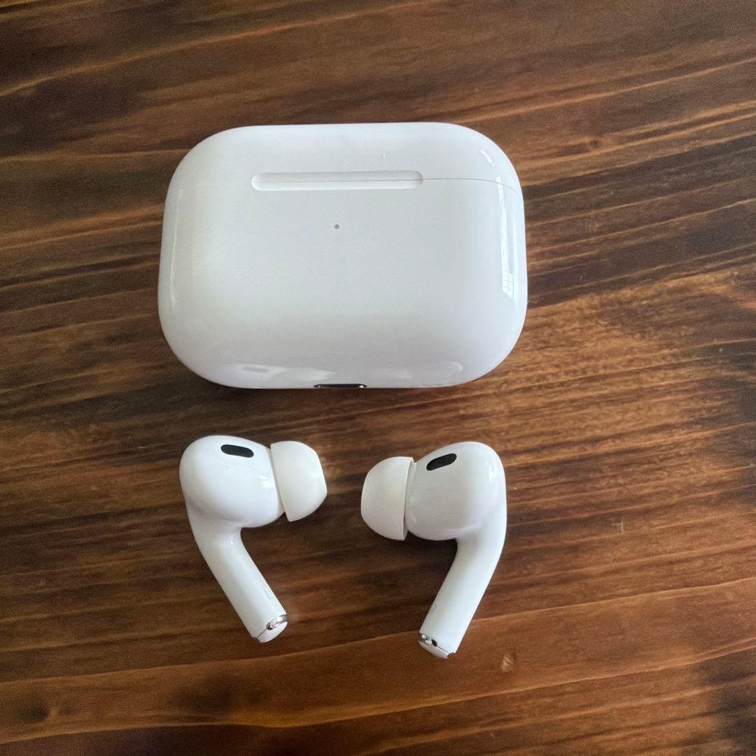 AirPods Pro 本体 第二世代　充電ケース付き