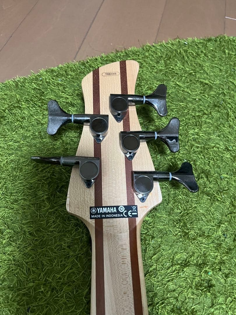 yamaha trbx305 5弦ベース