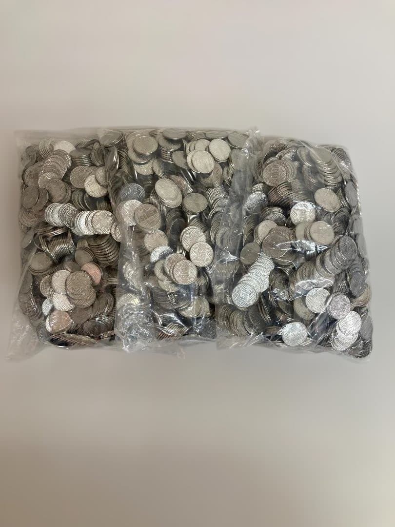 新品・未使用　パチスロ25パイメダル！　3000枚