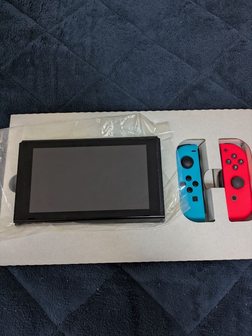 ボム兵　Nintendo Switch 本体 ネオンブルー/ネオンレッド