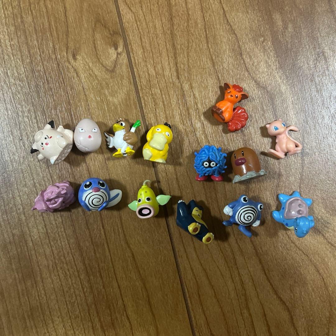 初代ポケモン　【入手困難】　ミュウ　カビゴンつき