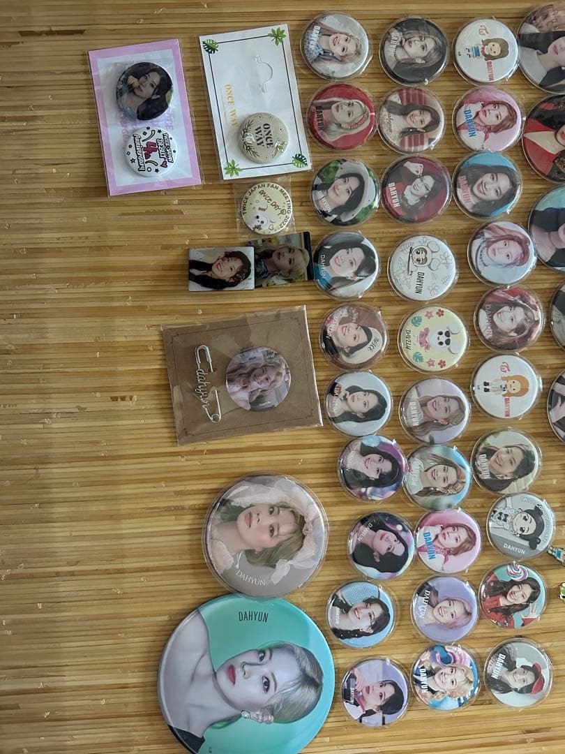 ダヒョン　缶バッチ　缶バッジ　痛バ　痛バック
