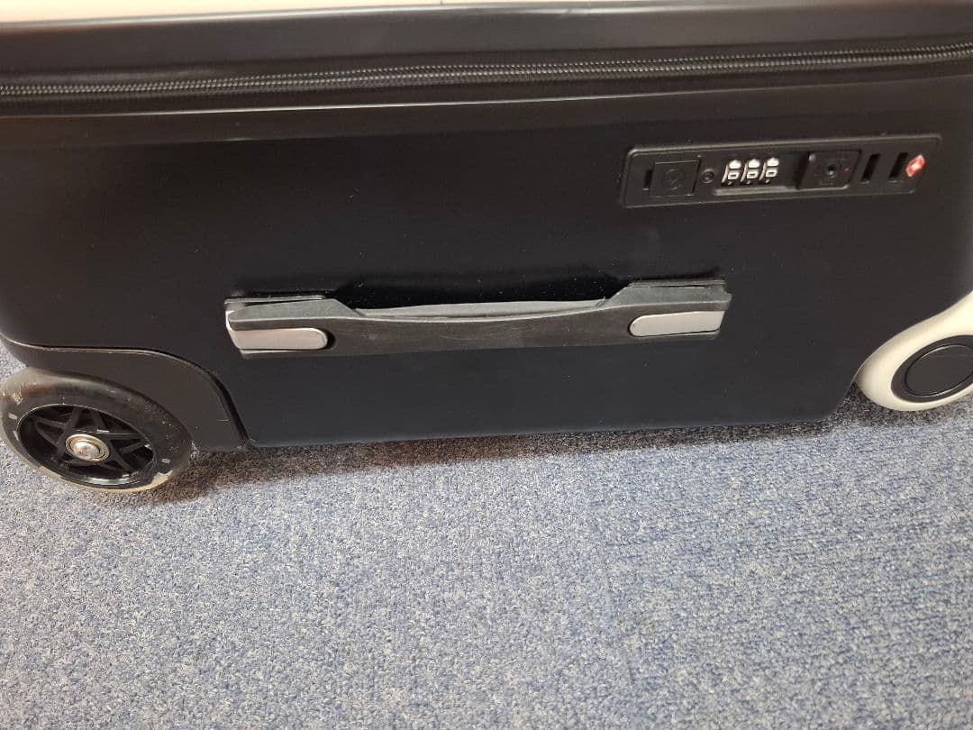 Dudode 子供が乗れるキャリーケース　白×黒