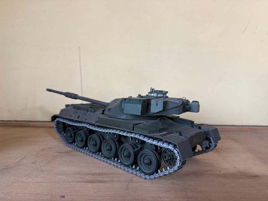 【O-1965】タミヤ チーフテン 1/25 戦車 ラジコン 車種不明 ジャンク