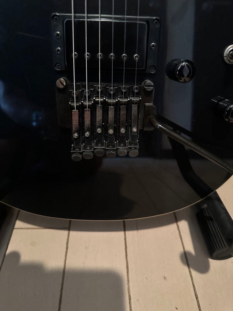 YAMAHAストラトシェイプの SE700E