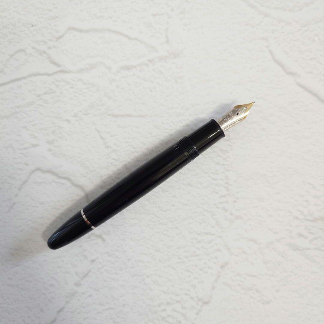 美品 モンブラン マイスターシュテュックプラチナコーティング ル・グラン万年筆