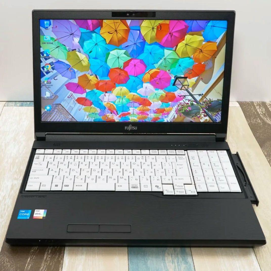 未使用に近いレベルの極美品✨第１２世代コアｉ５に超高速大容量新品ＳＳＤ１ＴＢ搭載