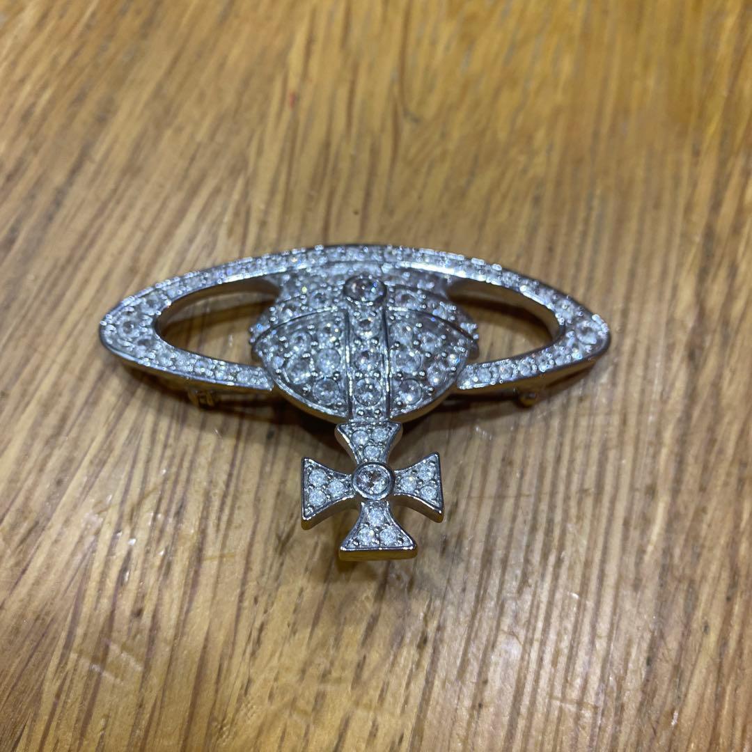 vivienne westwood ブローチ