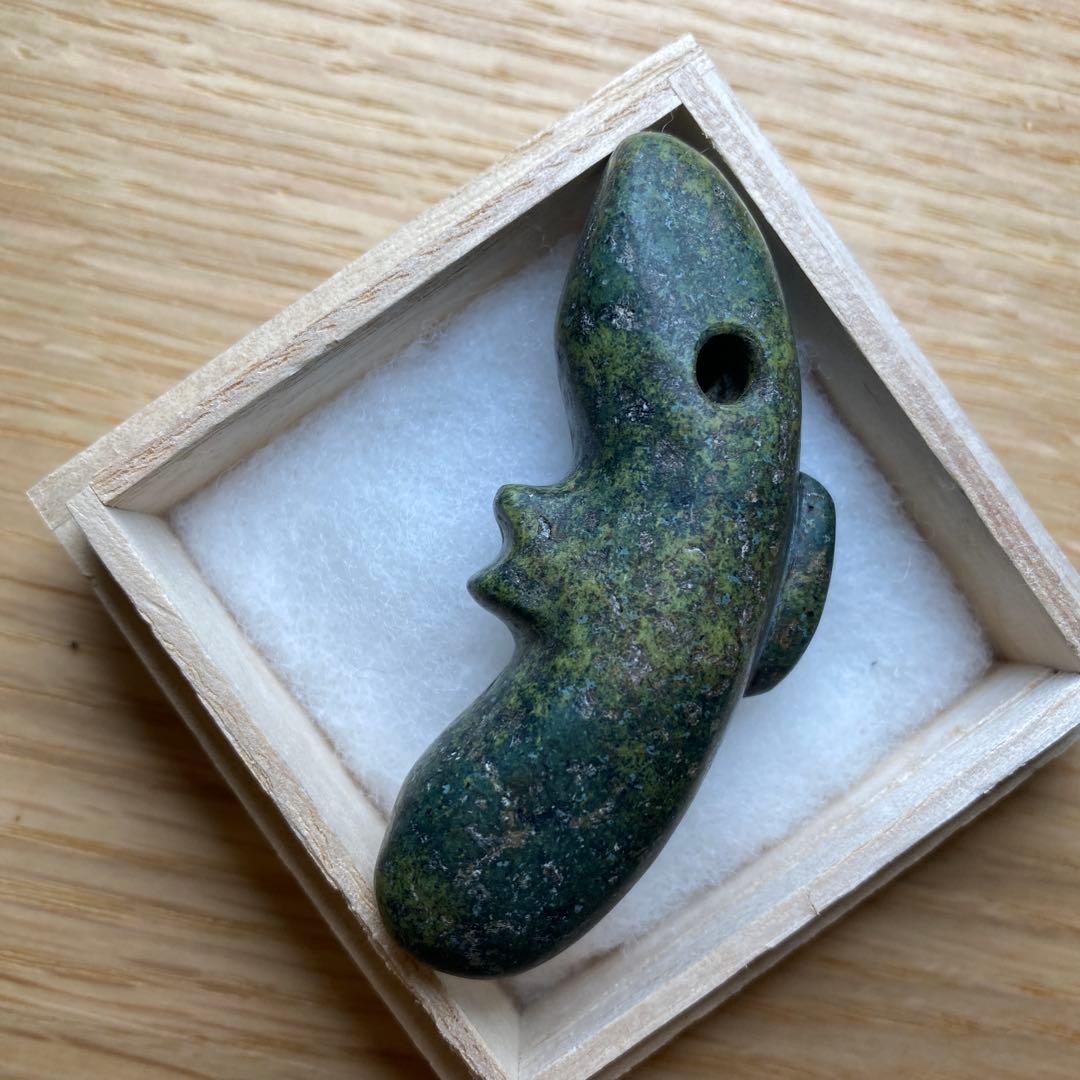 古墳期 全面風化カセ 出雲石製 6.7cm 子持ち勾玉｜伝 奈良県御所市周辺出土