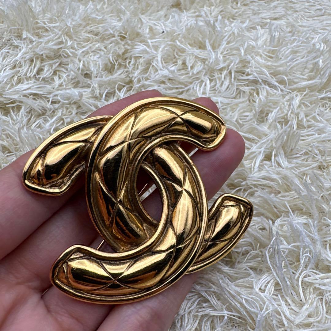 シャネル　ココマーク　ビッグロゴ　ブローチ