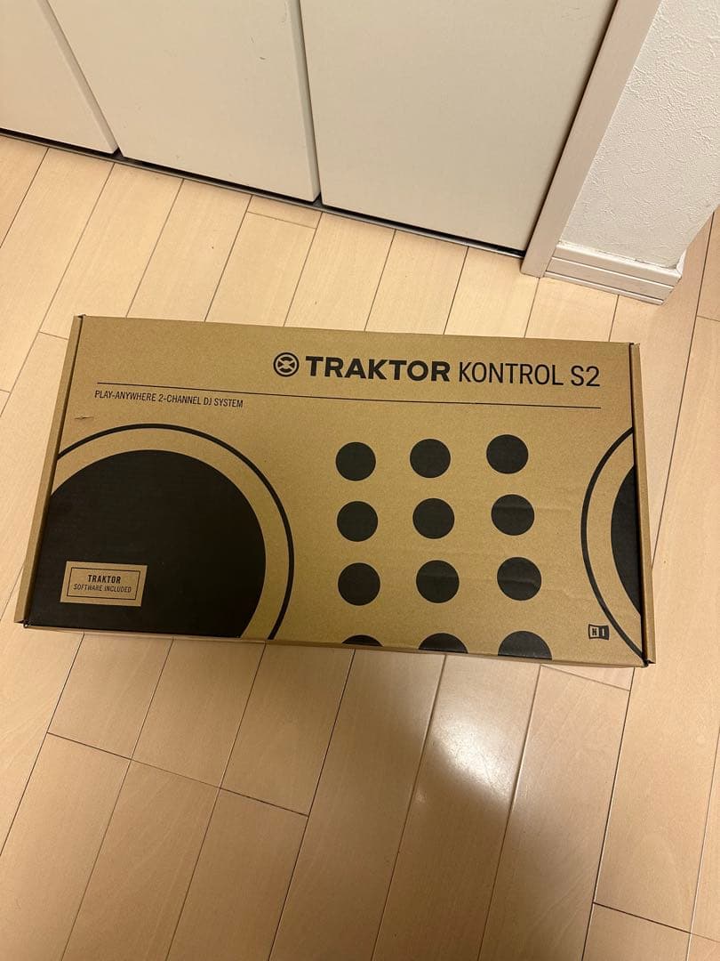 TRAKTOR Kontrol S2 MK3 DJコントローラー 箱付き