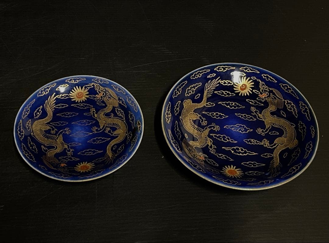 「母」 中国古玩 大清乾隆年製 十錦 金彩 龍文 瑠璃 中皿 （108Ｂ）