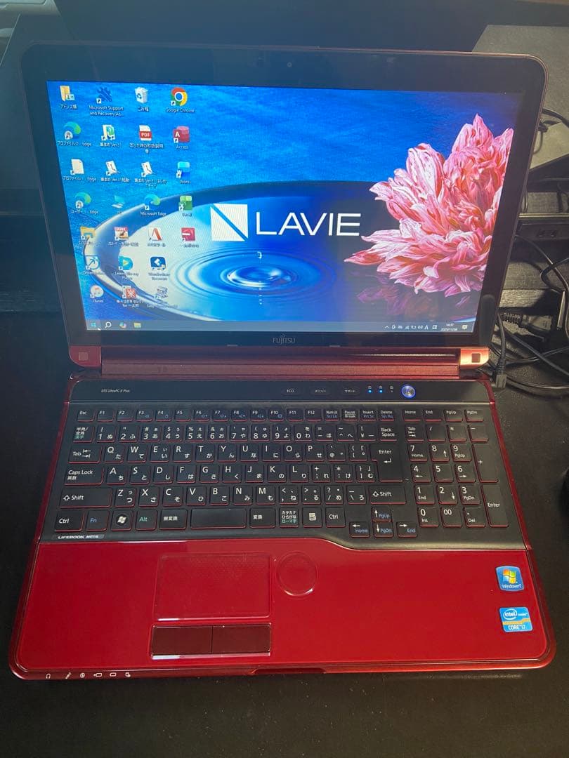 富士通　LIFEBOOK AH77/G レッド　RAM 16.0GB