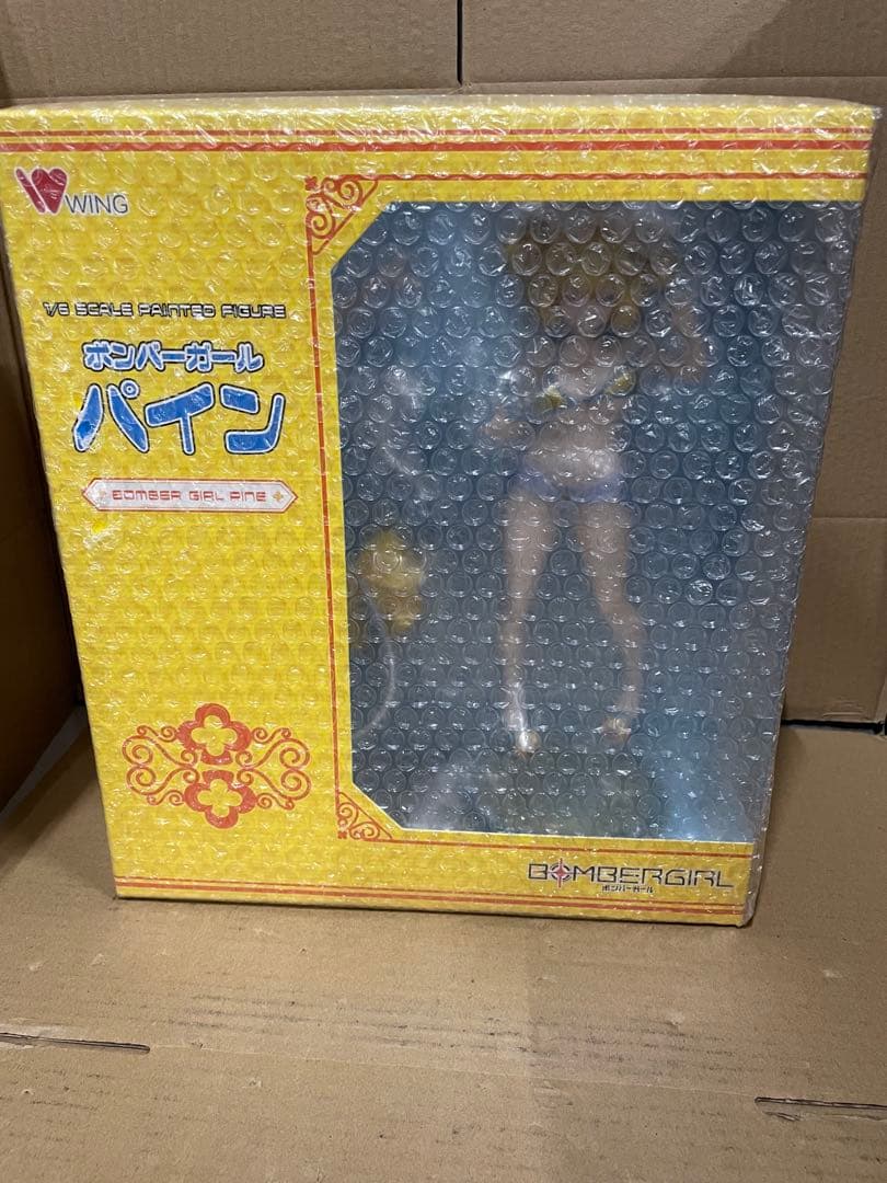 ボンバーガール パイン1/6スケール プラスチック&鉄製塗装済み完成品フィギュア