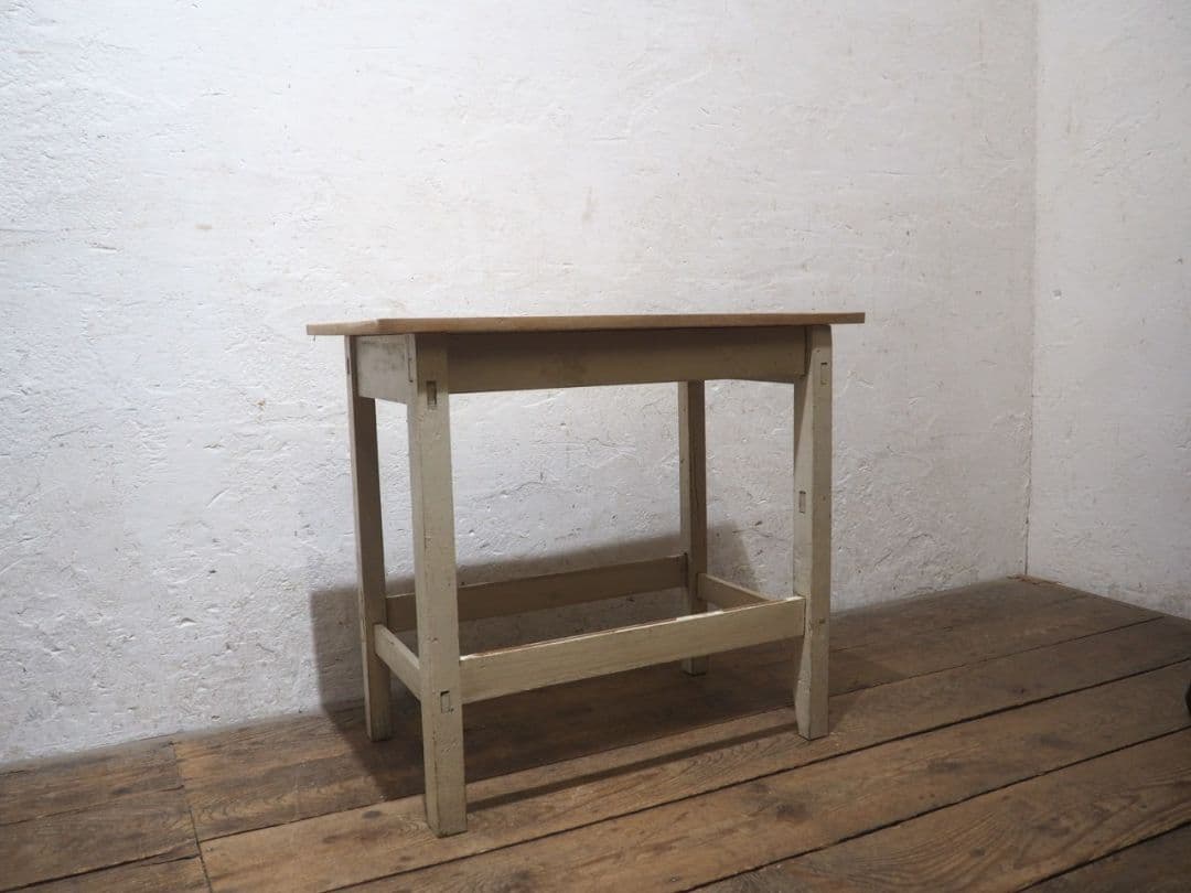 1270 ビンテージ　ペンキのテーブル　デスク　作業台　レトロ　シャビー　古家具
