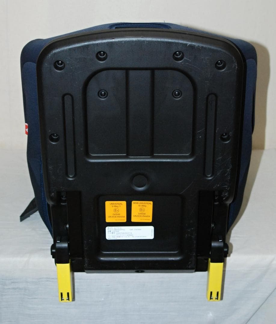 美品 アップリカ ISOFIX ActiFIX チャイルドシート&ジュニアシート